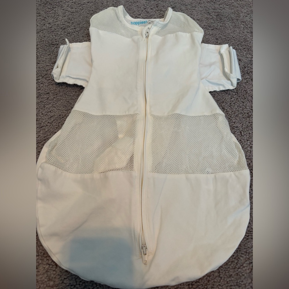 SNOO Bundle with Sleep Sacks and Sheets - Picture 2 of 6